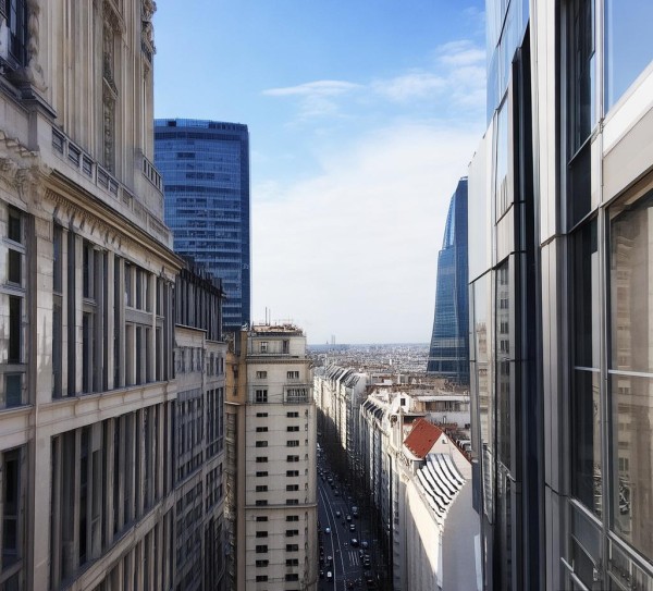 埃菲尔国际酒店位于哪里? 埃菲尔国际酒店位于哪里?