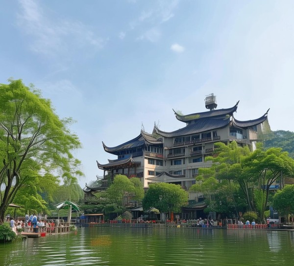 桂林榕湖饭店,南侧柳林公园,周边景点众多,美食地道,适合家庭游。 桂林榕湖饭店,南侧柳林公园,周边景点众多,美食地道,适合家庭游。